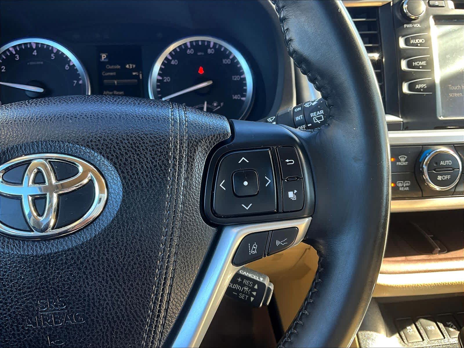 2017 Toyota Highlander XLE - Photo 25