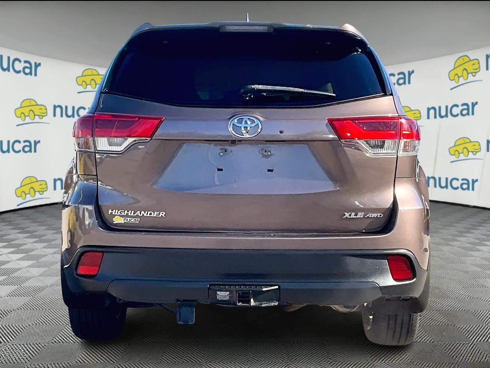 2017 Toyota Highlander XLE - Photo 5
