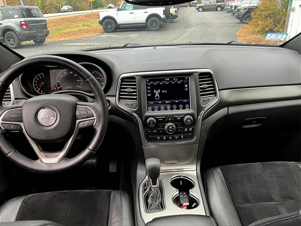 2018 Jeep Grand Cherokee Altitude - Photo 18