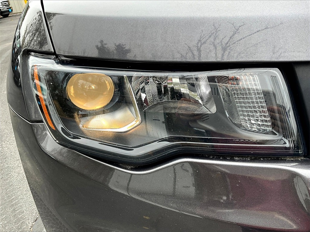 2018 Jeep Grand Cherokee Altitude - Photo 33