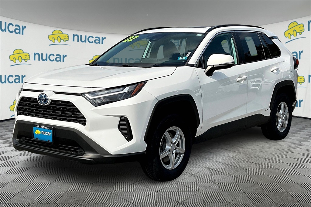 2022 Toyota RAV4 Hybrid XLE - Photo 3