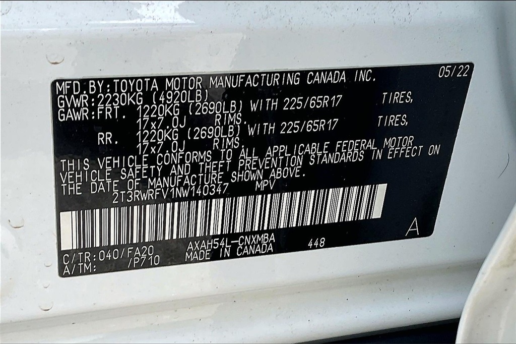 2022 Toyota RAV4 Hybrid XLE - Photo 32