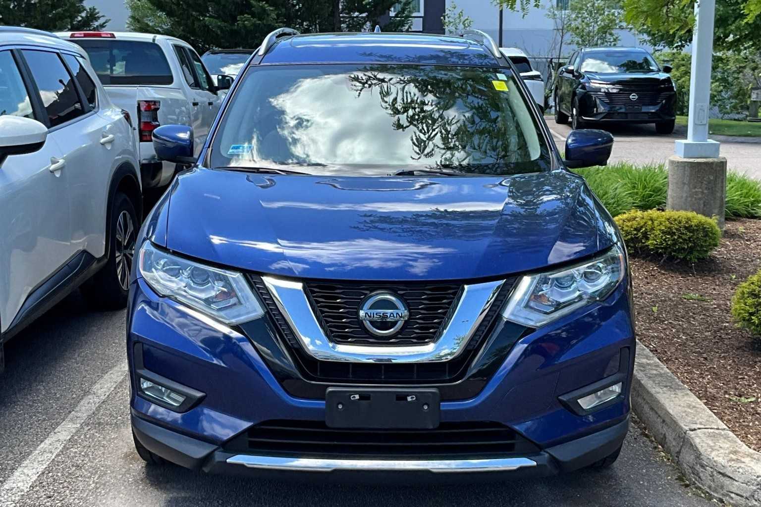 2020 Nissan Rogue SL - Photo 2