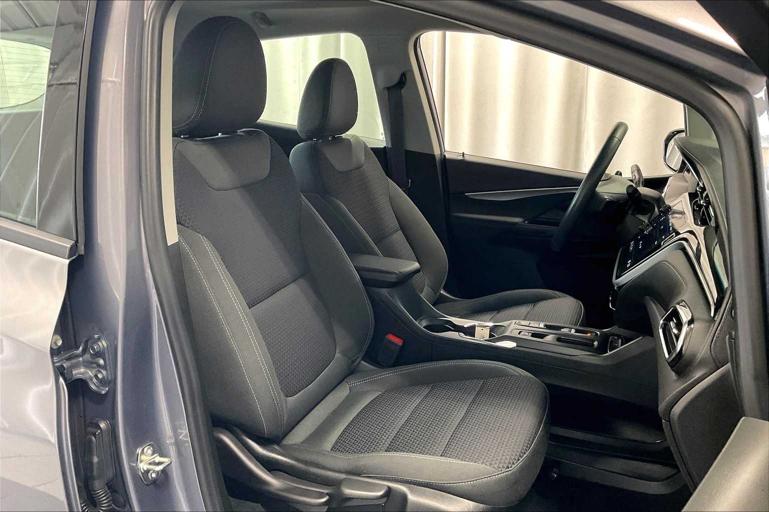 2023 Chevrolet Bolt EV 1LT - Photo 11