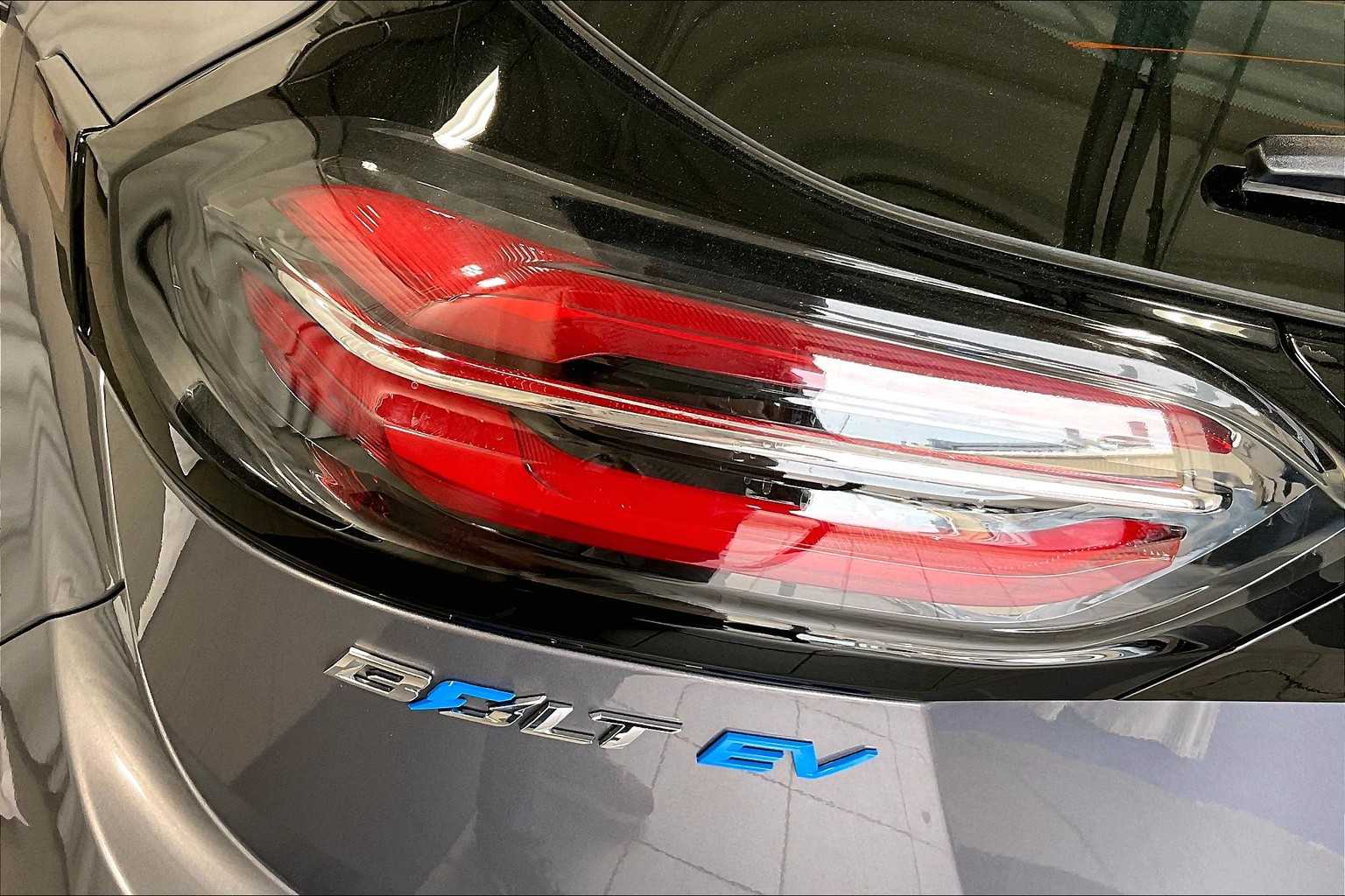 2023 Chevrolet Bolt EV 1LT - Photo 33