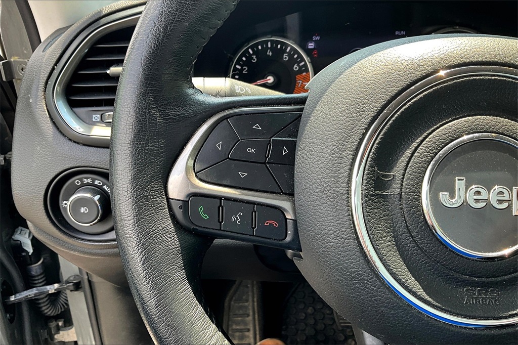 2022 Jeep Renegade Latitude - Photo 22