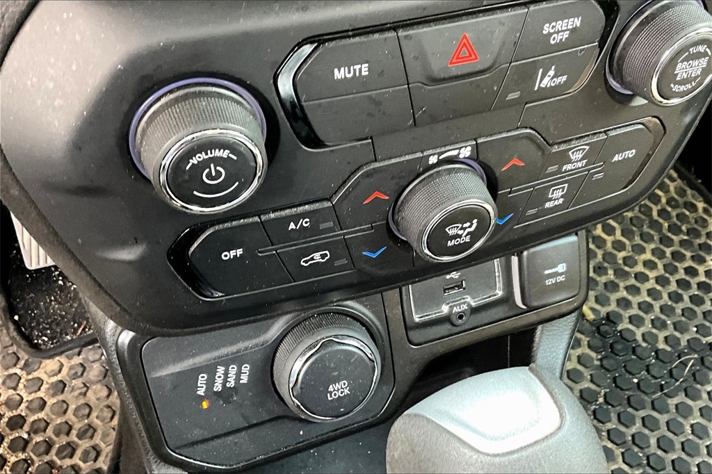 2022 Jeep Renegade Latitude - Photo 26