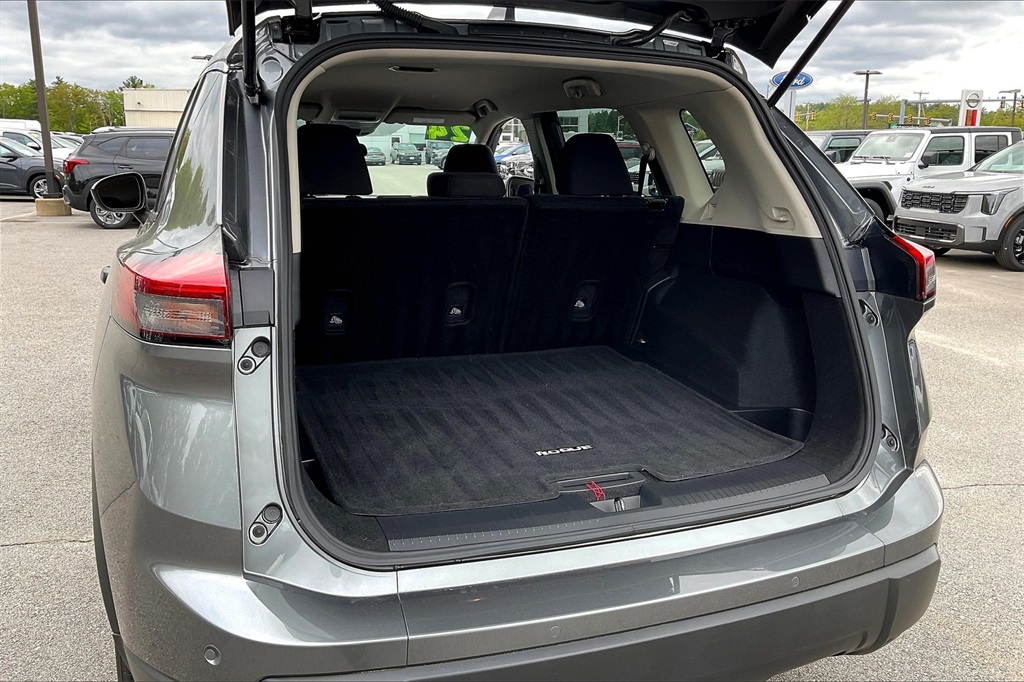 2024 Nissan Rogue S - Photo 32