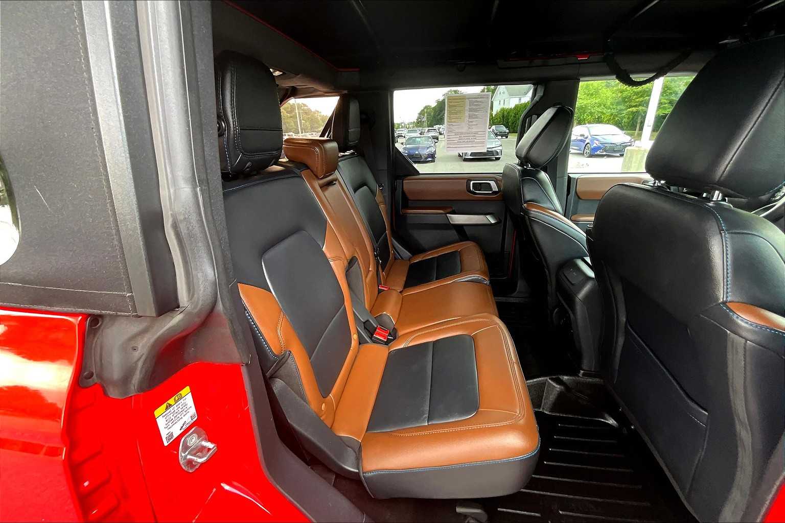 2023 Ford Bronco Outer Banks - Photo 16