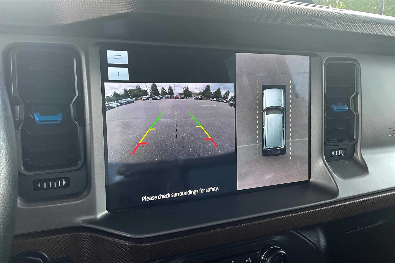 2023 Ford Bronco Outer Banks - Photo 19