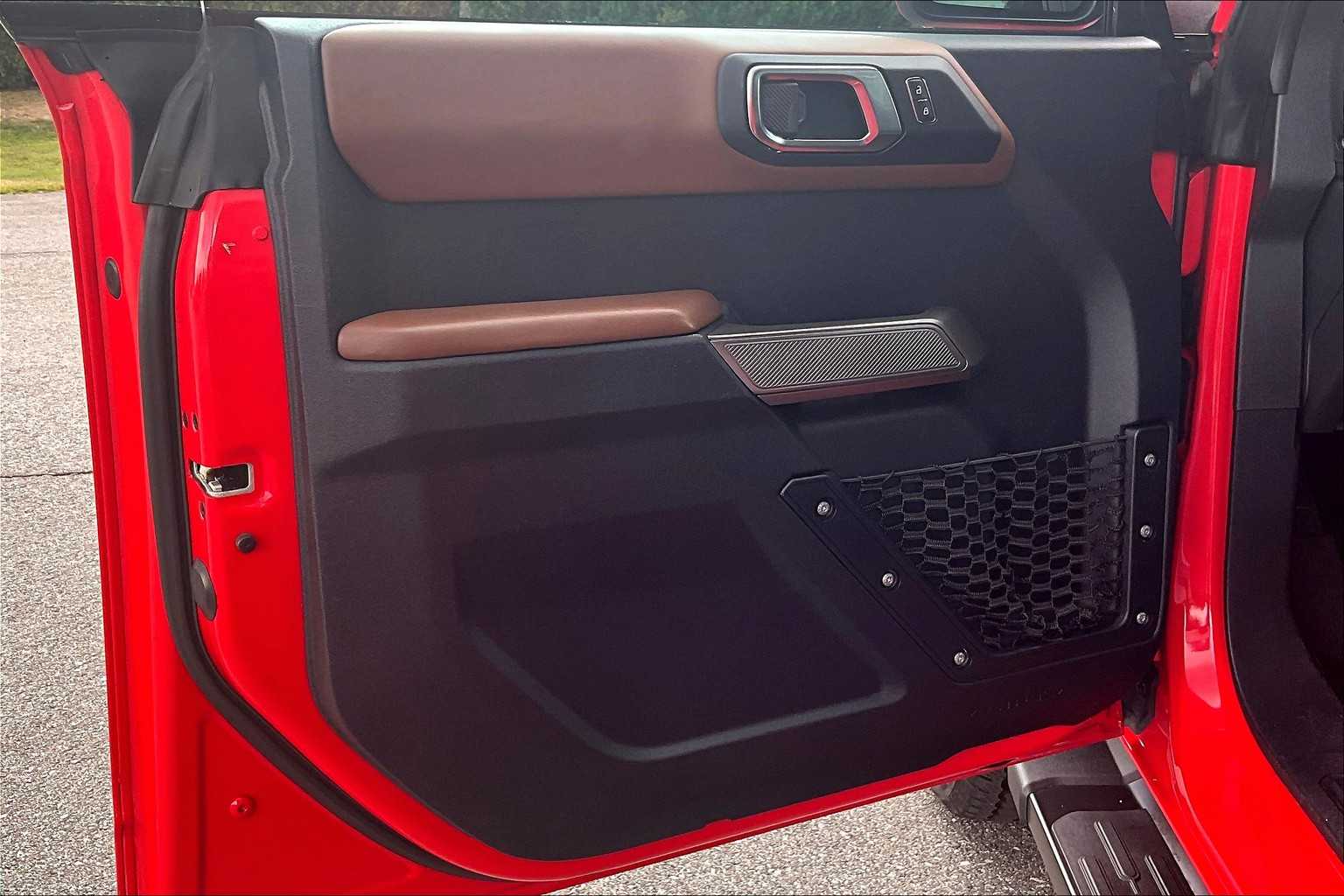 2023 Ford Bronco Outer Banks - Photo 9