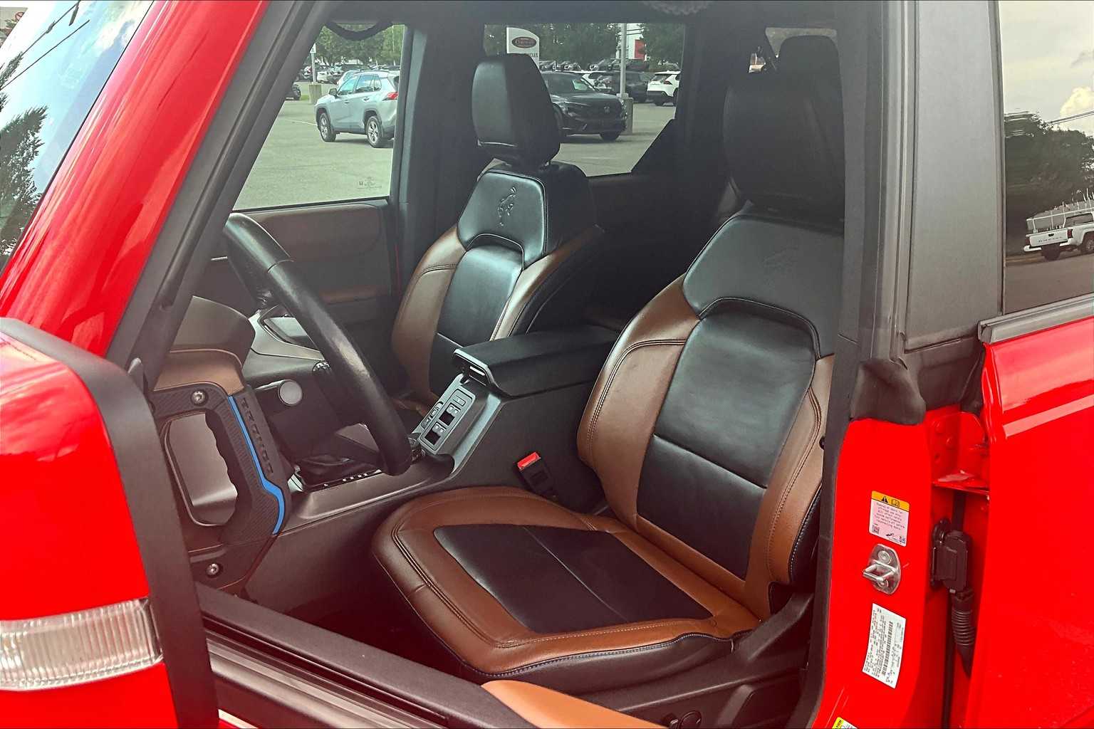 2023 Ford Bronco Outer Banks - Photo 10