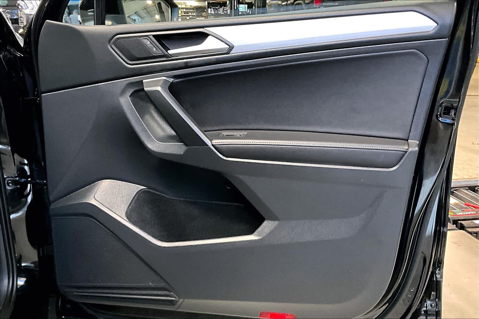 2022 Volkswagen Tiguan S - Photo 12