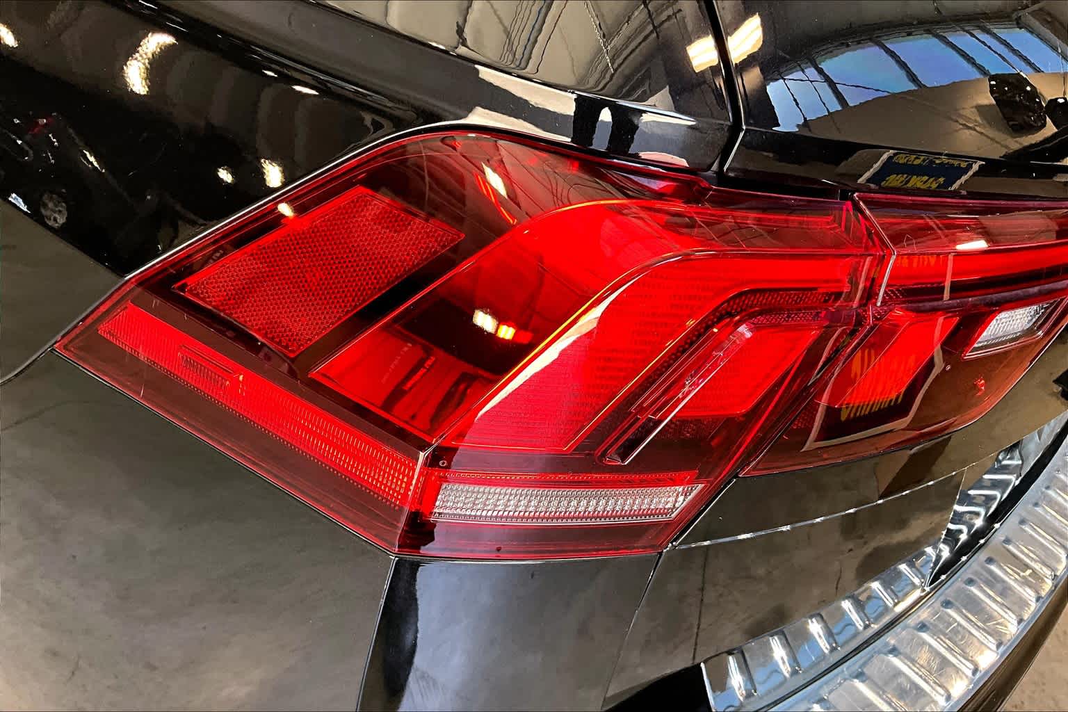 2022 Volkswagen Tiguan S - Photo 34