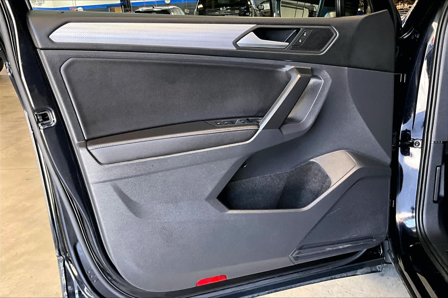 2022 Volkswagen Tiguan S - Photo 9