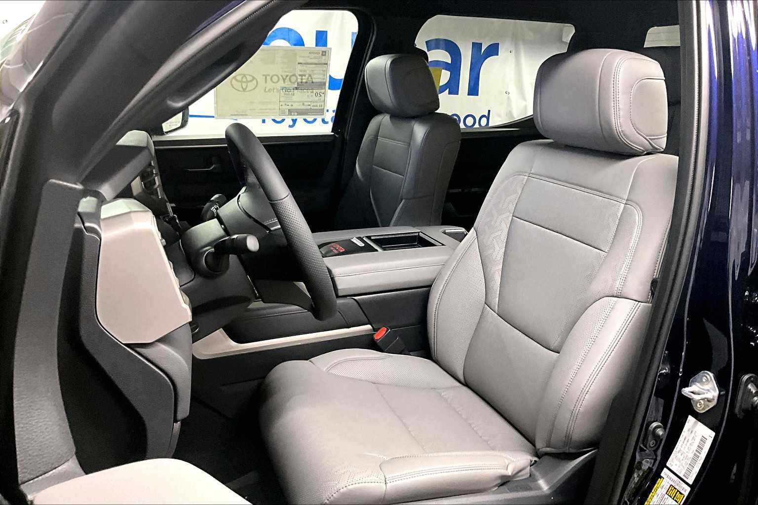2025 Toyota Tundra Limited Hybrid - Photo 11