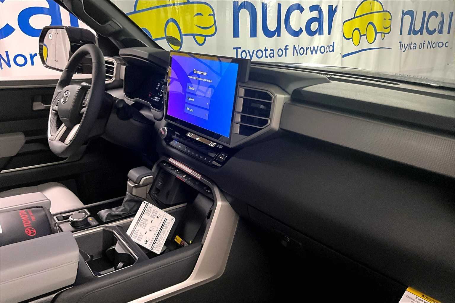 2025 Toyota Tundra Limited Hybrid - Photo 10