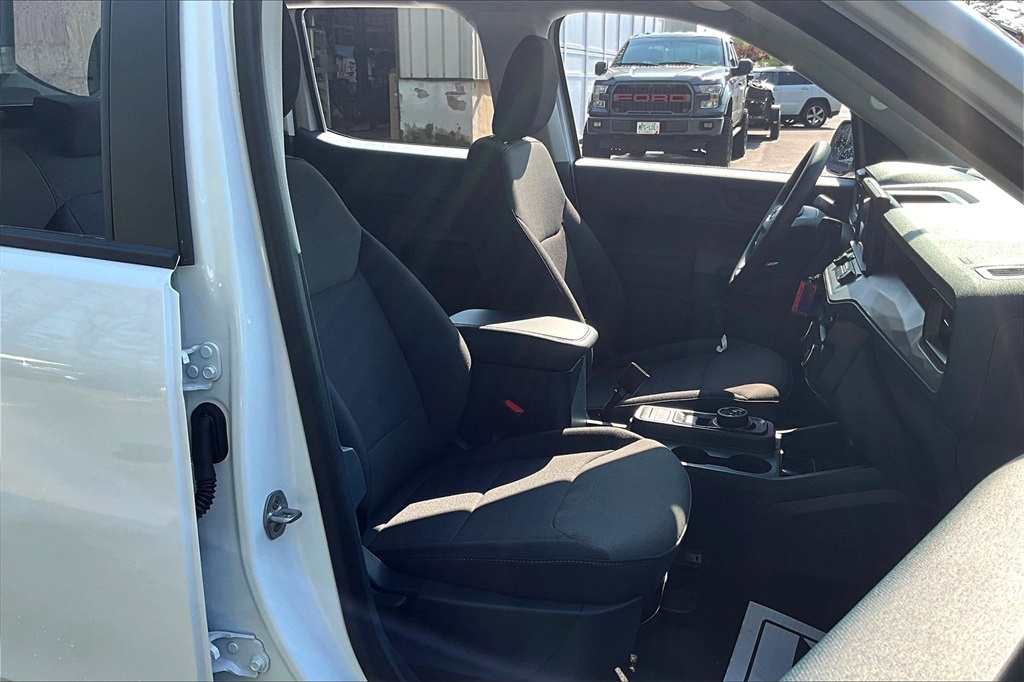 2024 Ford Maverick XL - Photo 11