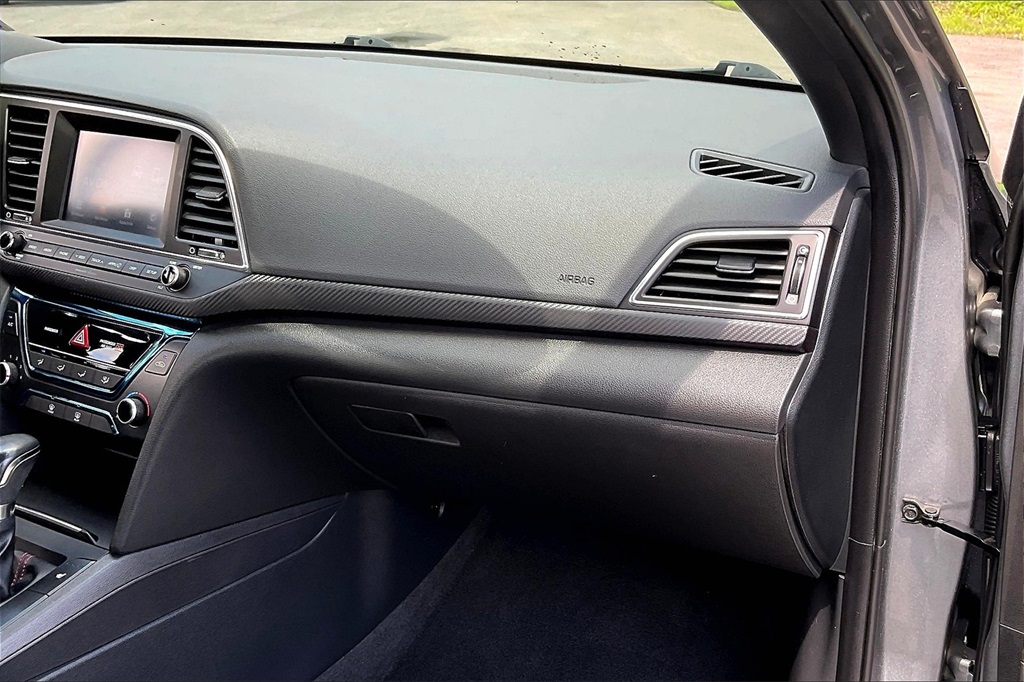 2017 Hyundai Elantra Sport - Photo 12