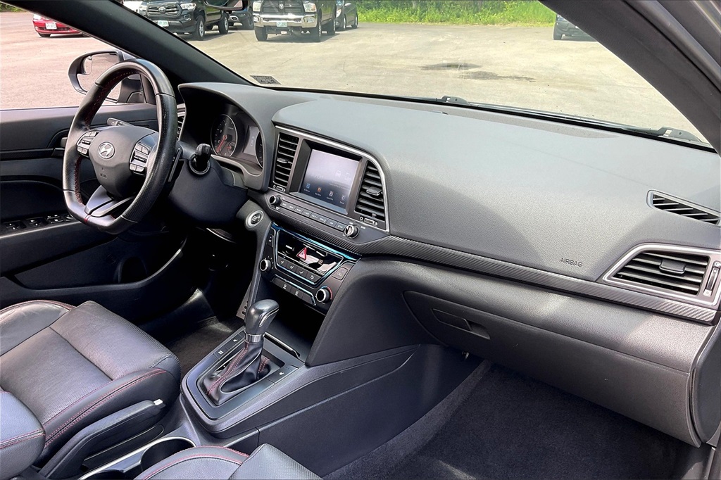 2017 Hyundai Elantra Sport - Photo 13