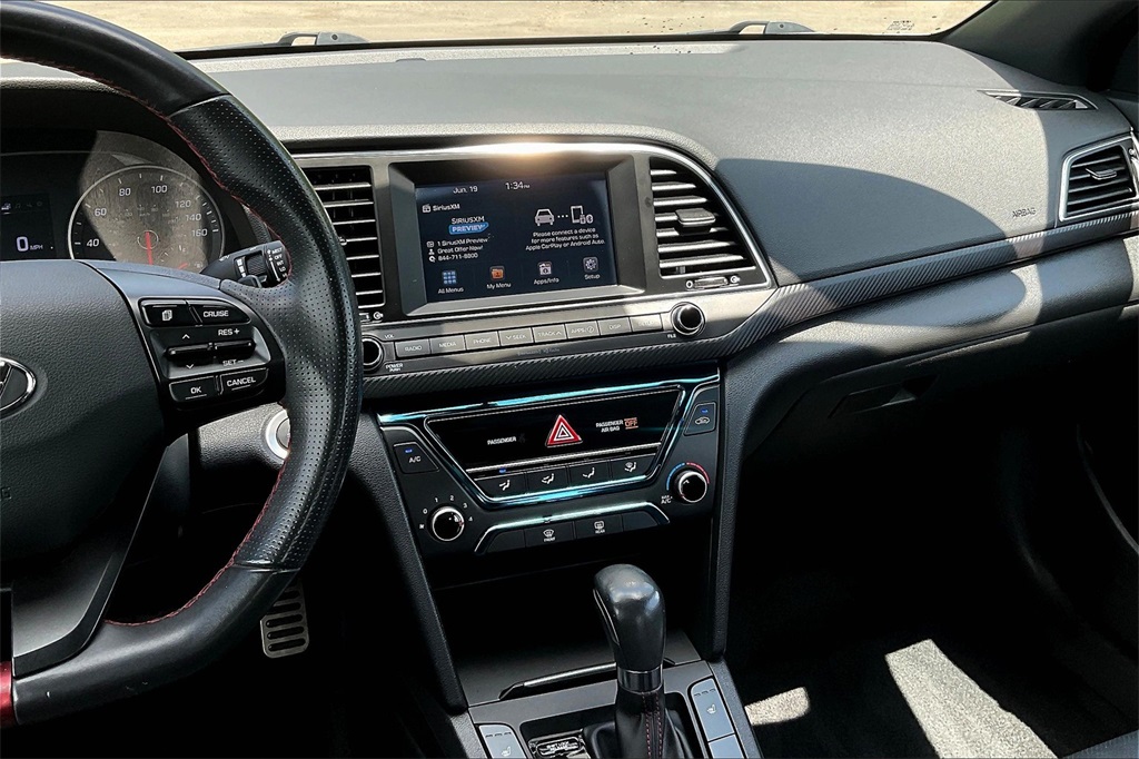 2017 Hyundai Elantra Sport - Photo 17