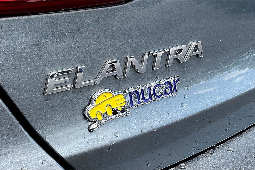 2017 Hyundai Elantra Sport - Photo 26