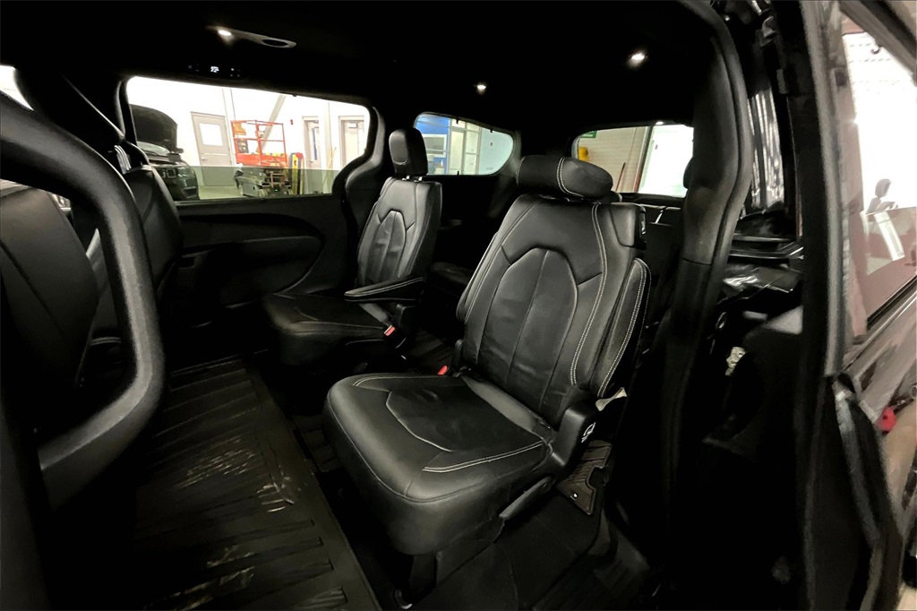 2021 Chrysler Pacifica Touring L - Photo 15