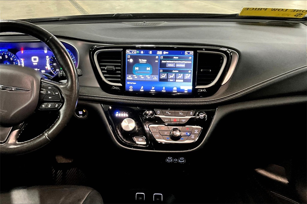 2021 Chrysler Pacifica Touring L - Photo 19