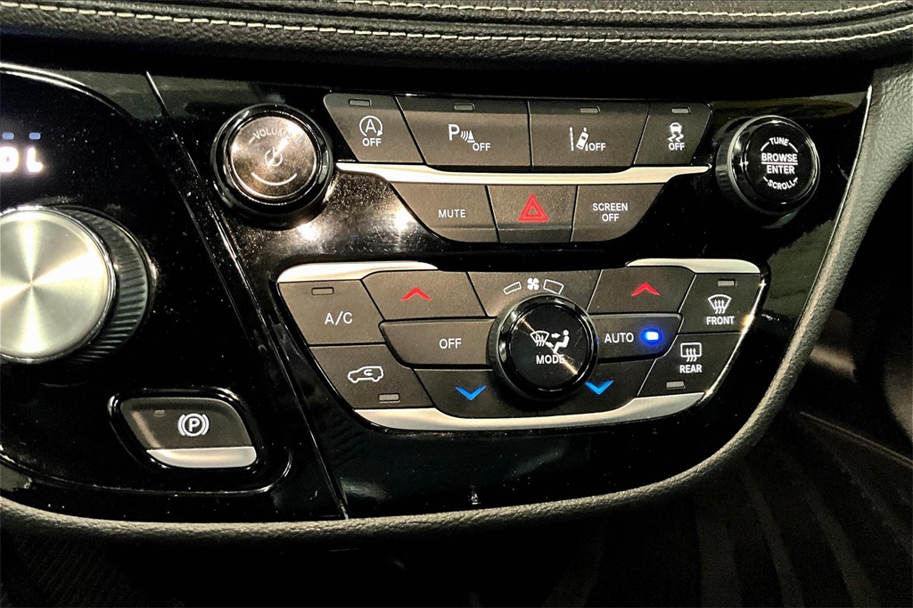 2021 Chrysler Pacifica Touring L - Photo 27