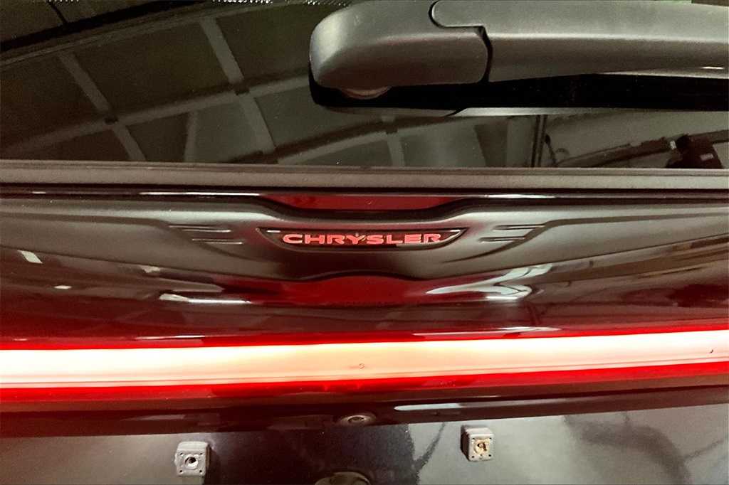 2021 Chrysler Pacifica Touring L - Photo 29
