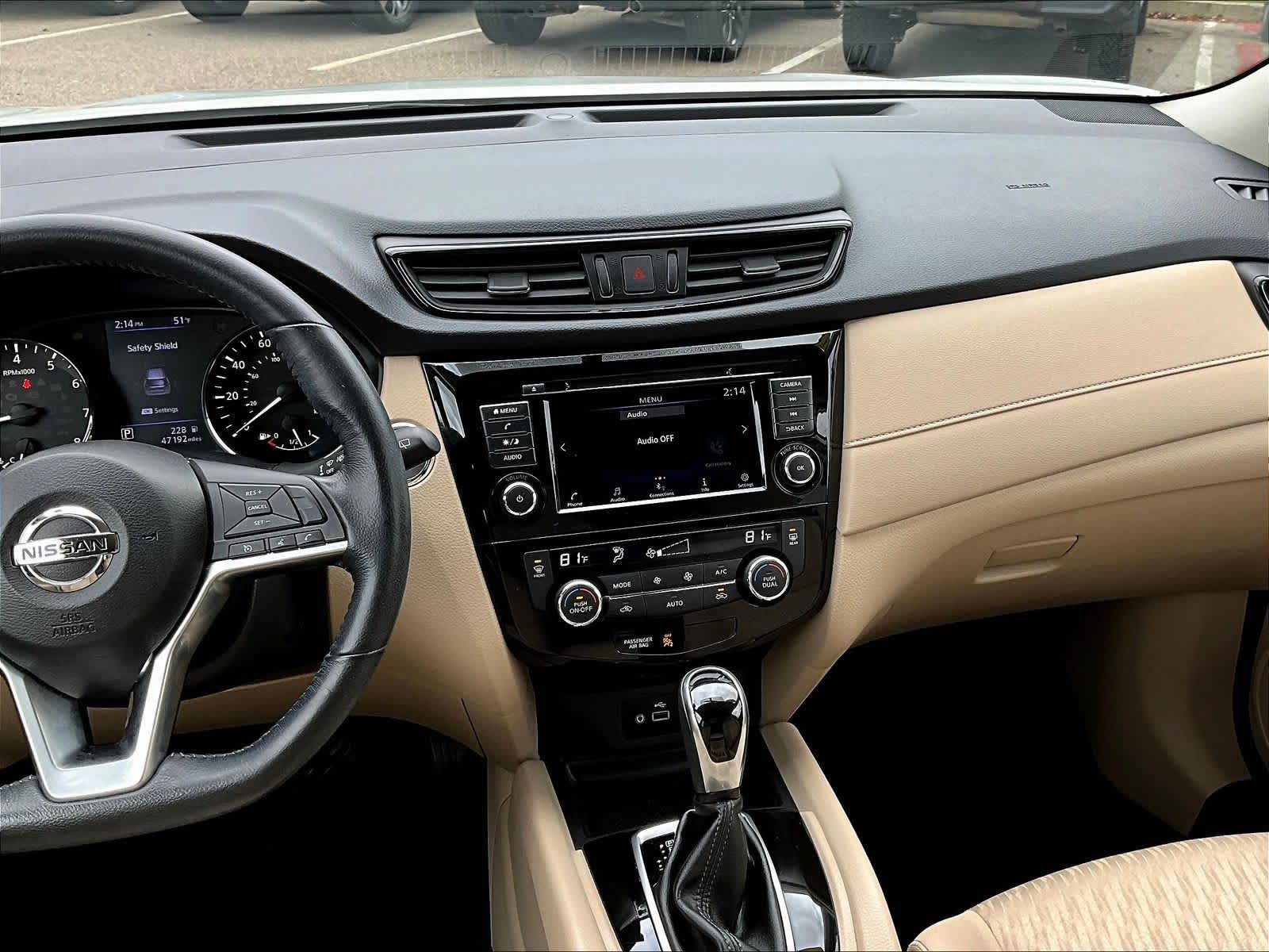 2018 Nissan Rogue SV - Photo 18