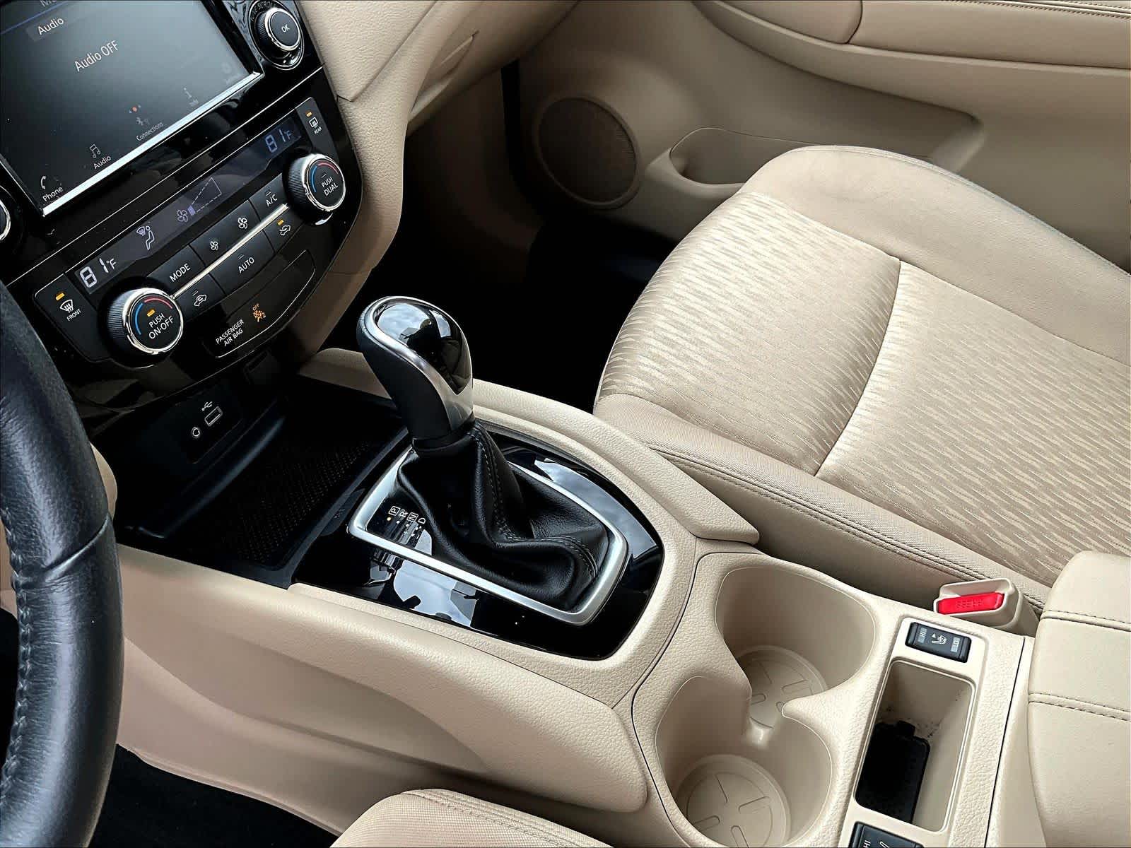 2018 Nissan Rogue SV - Photo 20