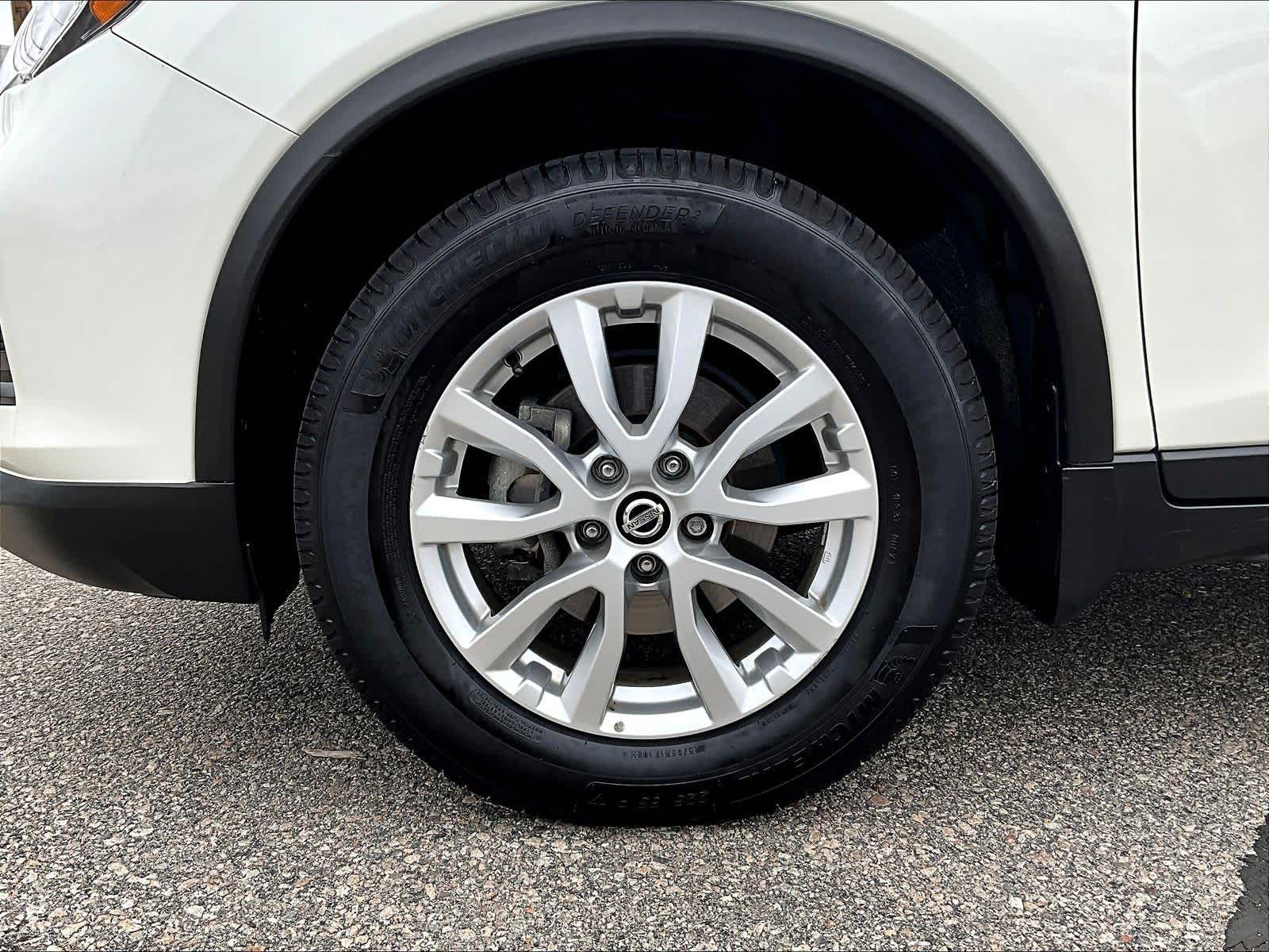 2018 Nissan Rogue SV - Photo 7