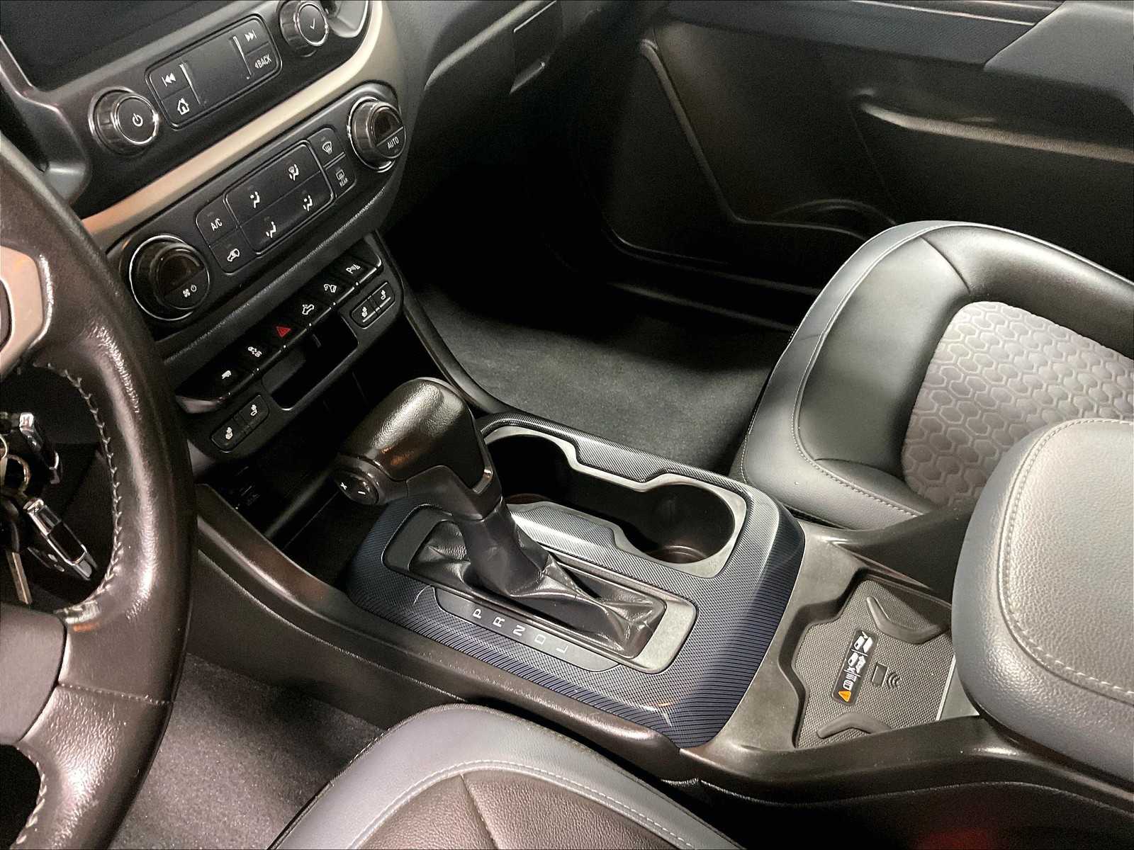 2021 Chevrolet Colorado 4WD Z71 - Photo 20