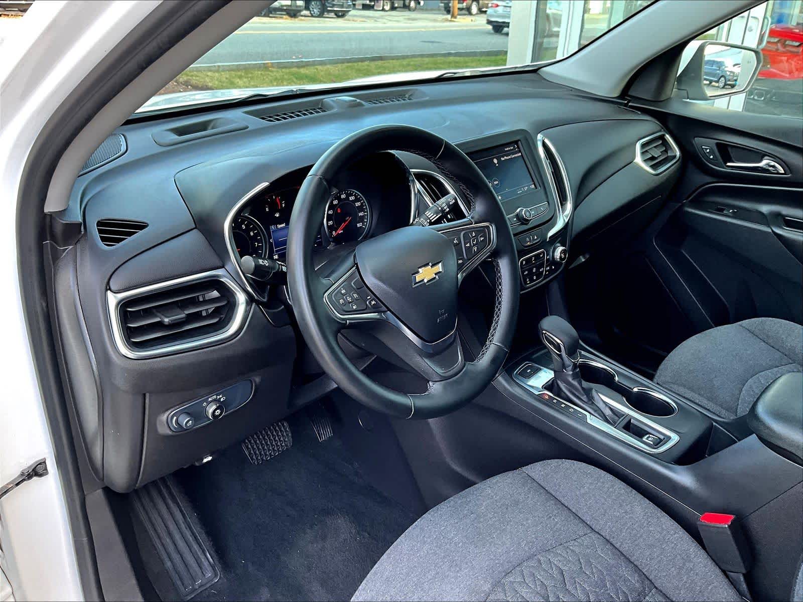 2024 Chevrolet Equinox LT - Photo 8