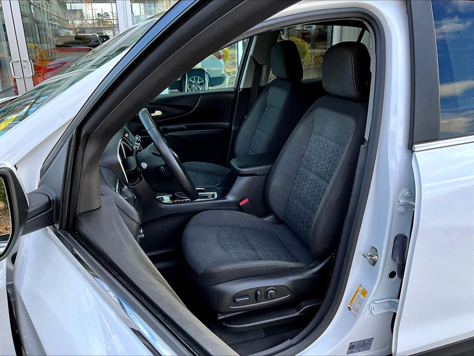 2024 Chevrolet Equinox LT - Photo 10