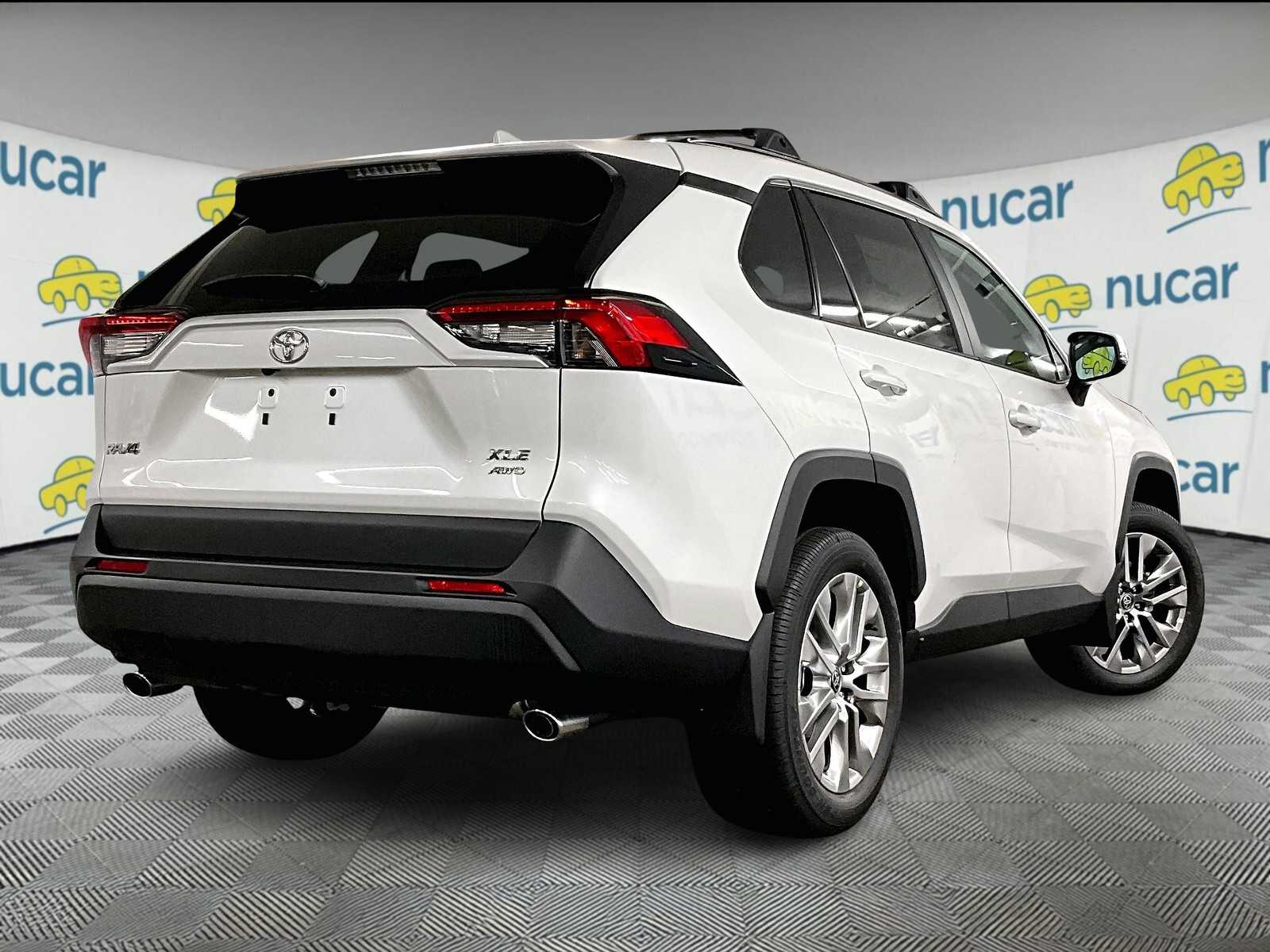 2025 Toyota RAV4 XLE Premium - Photo 7