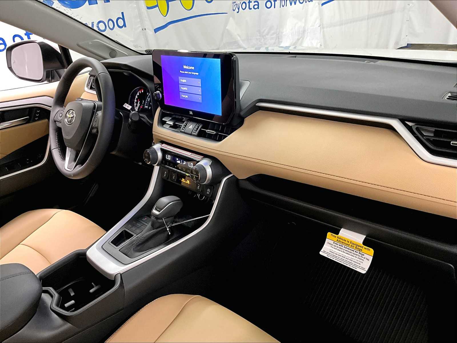 2025 Toyota RAV4 XLE Premium - Photo 10