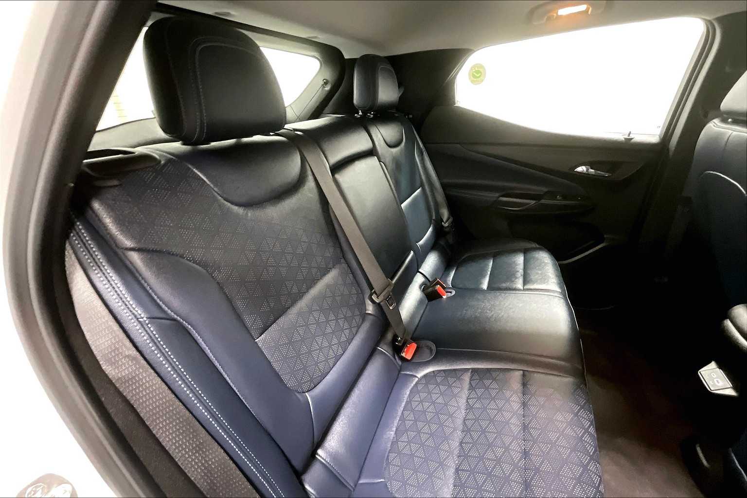 2022 Chevrolet Bolt EUV Premier - Photo 16