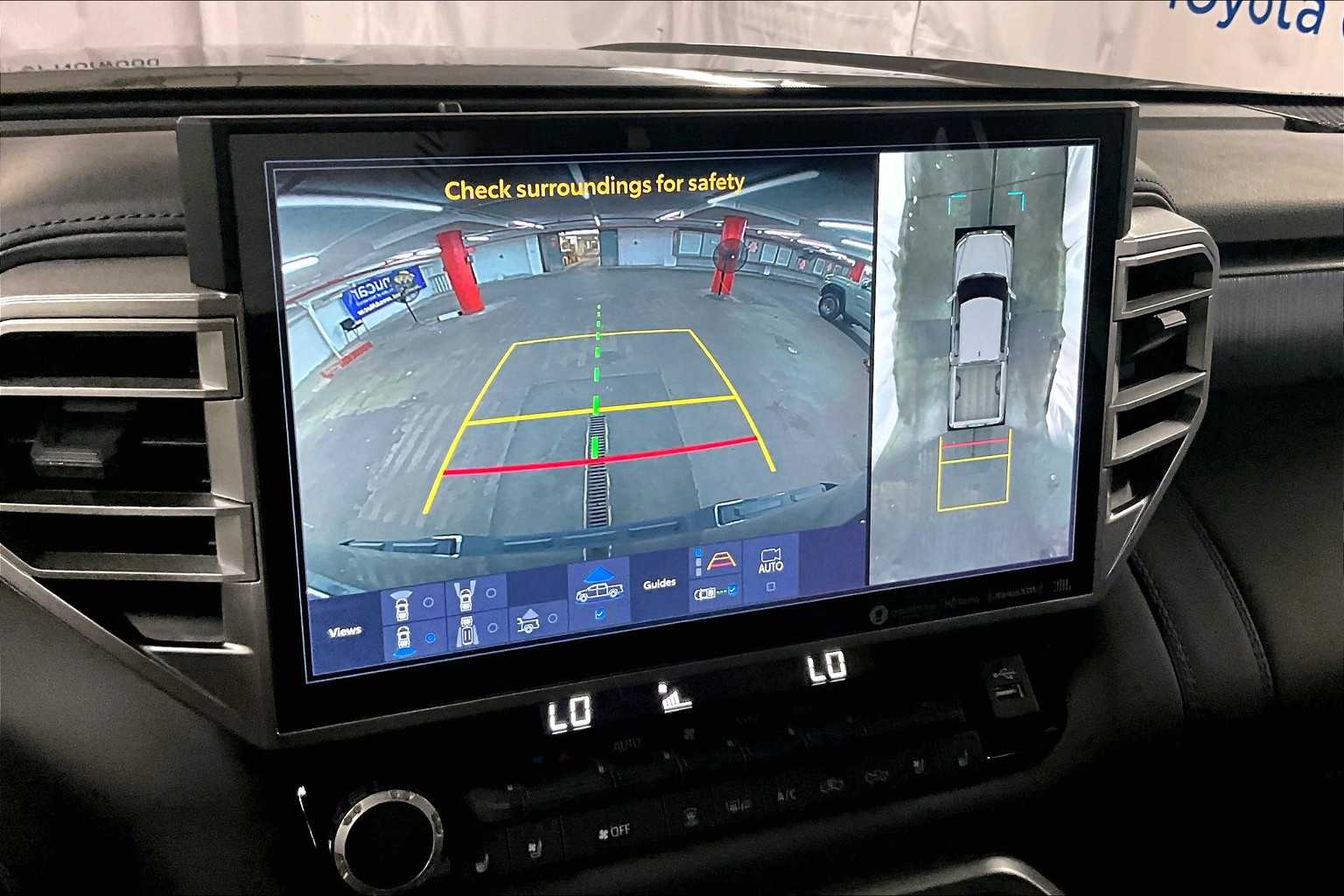 2024 Toyota Tundra Platinum - Photo 19