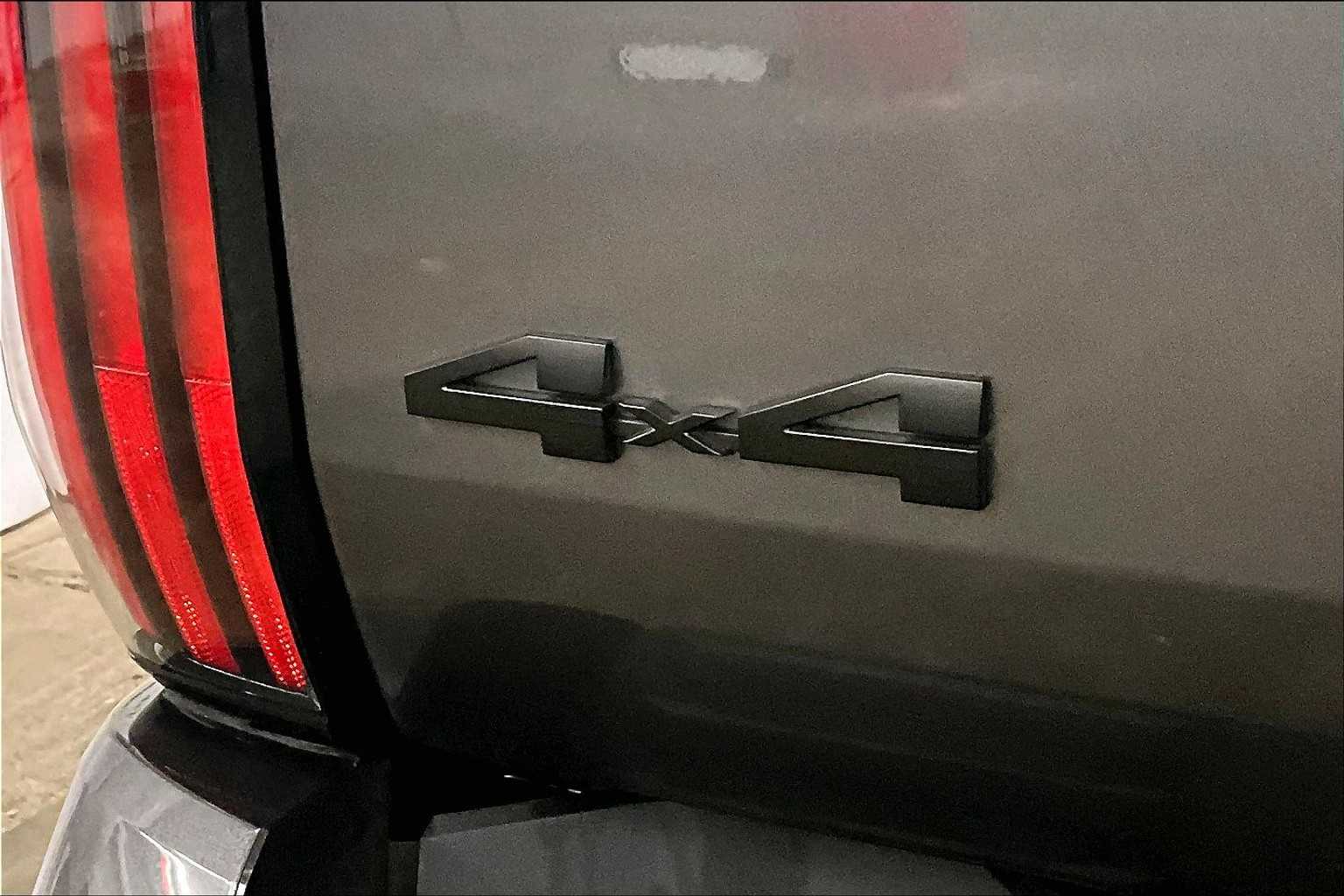 2024 Toyota Tundra Platinum - Photo 29