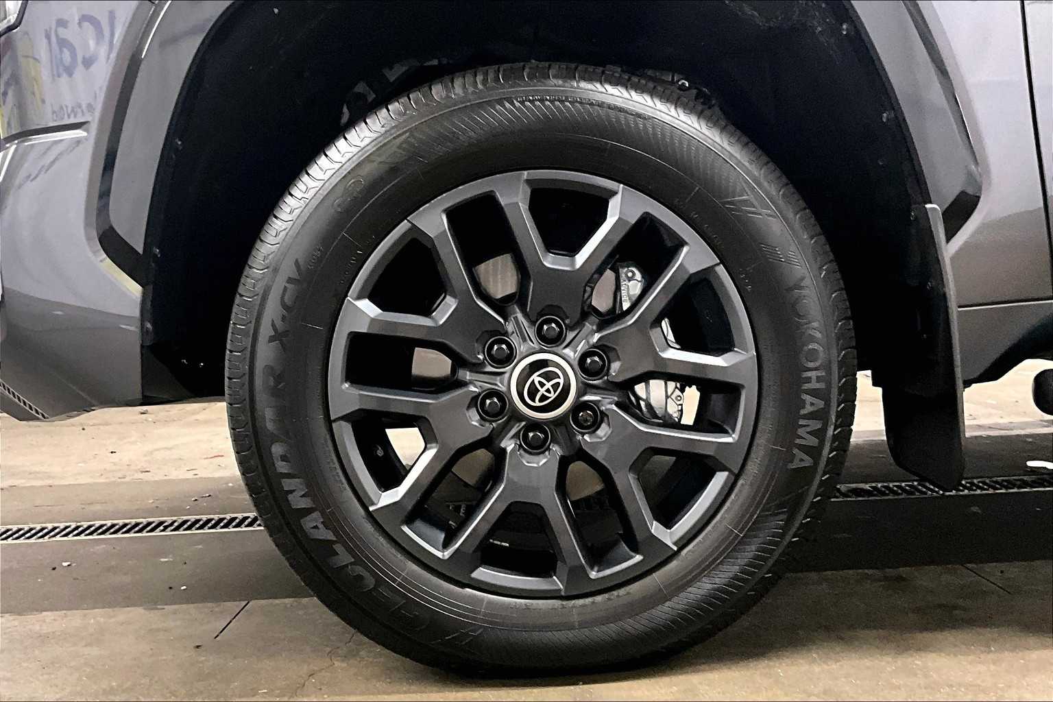 2024 Toyota Tundra Platinum - Photo 7