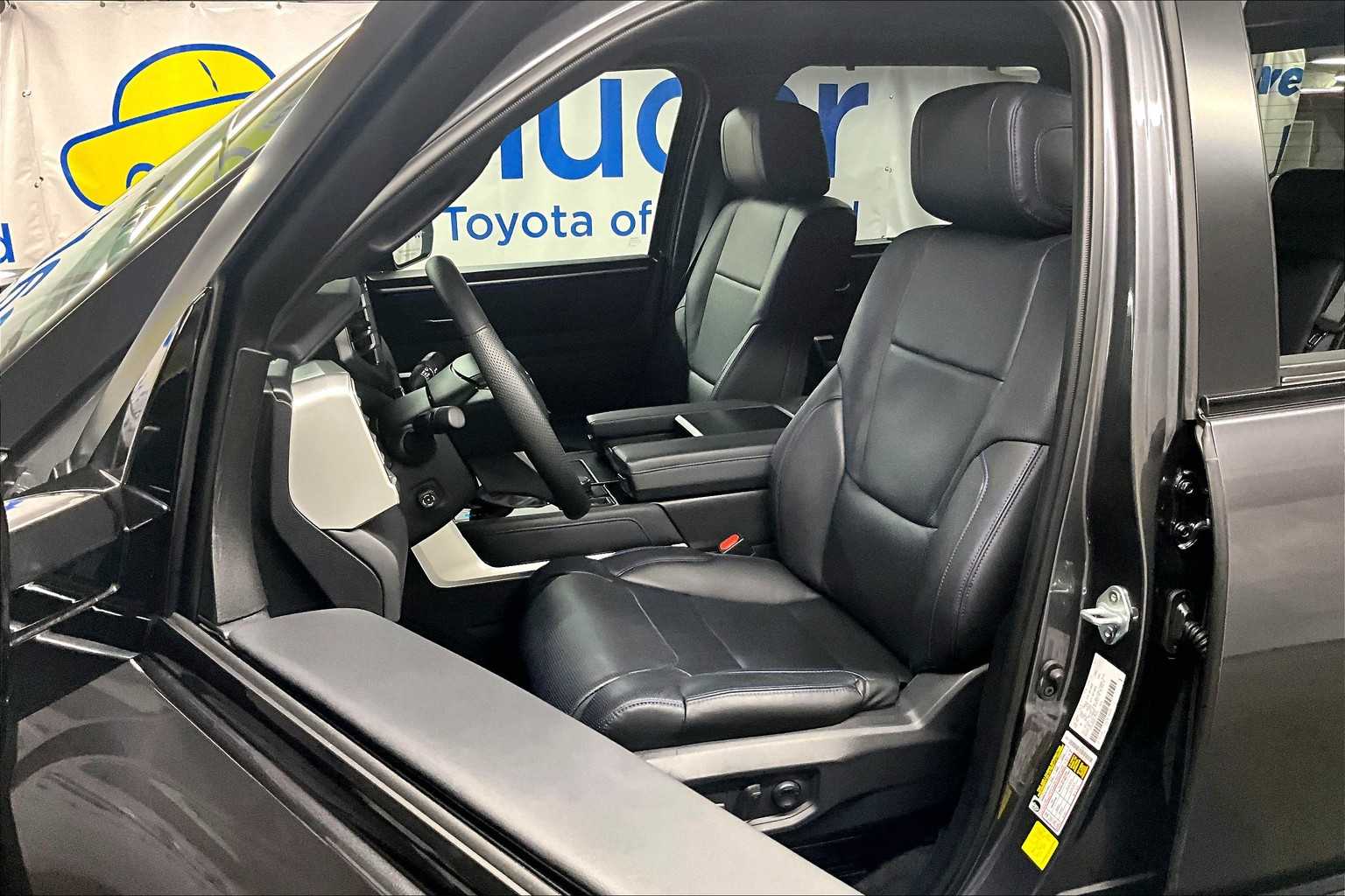 2024 Toyota Tundra Platinum - Photo 10