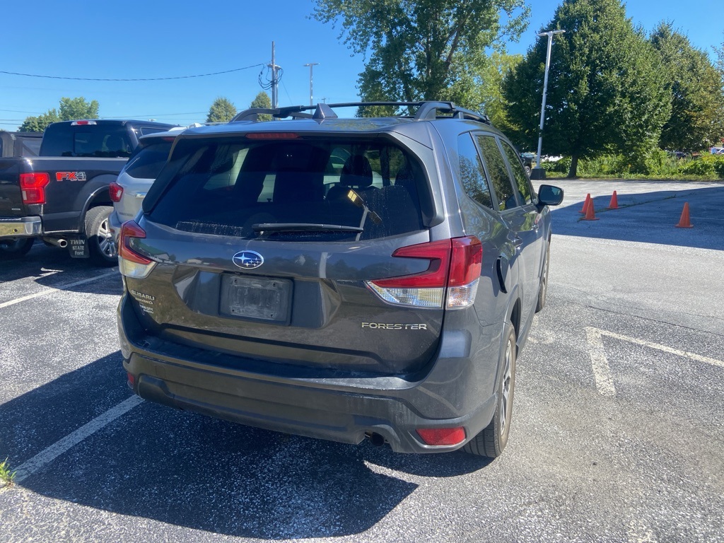 2020 Subaru Forester Premium - Photo 4