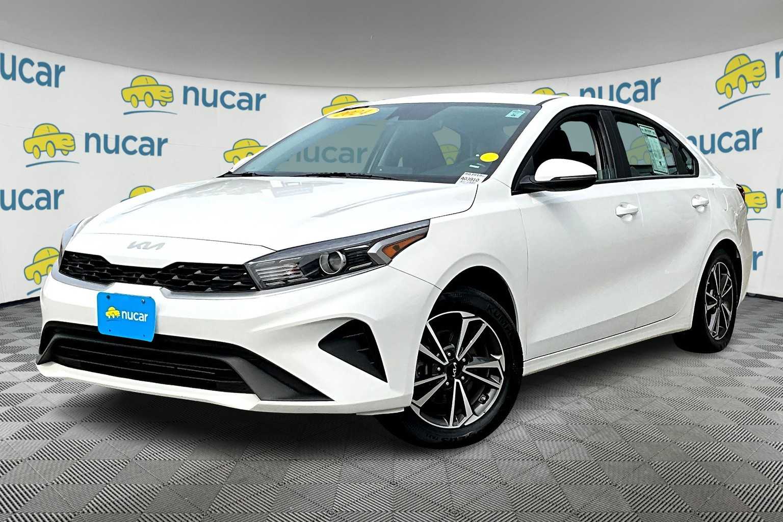 2024 Kia Forte LXS - Photo 3