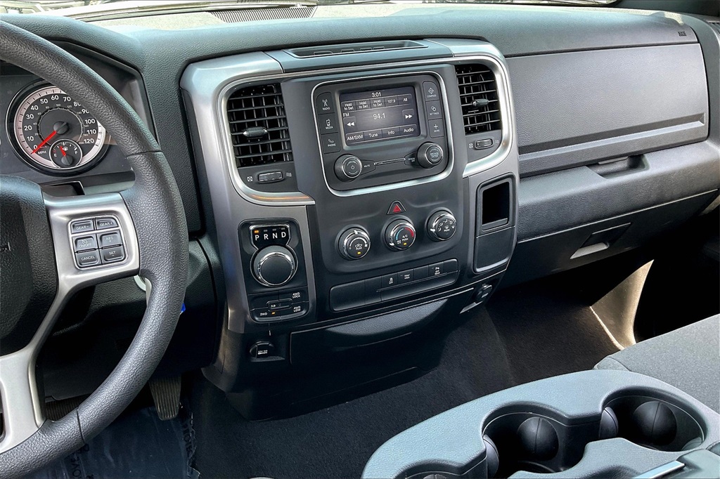 2023 Ram 1500 Classic Warlock - Photo 17