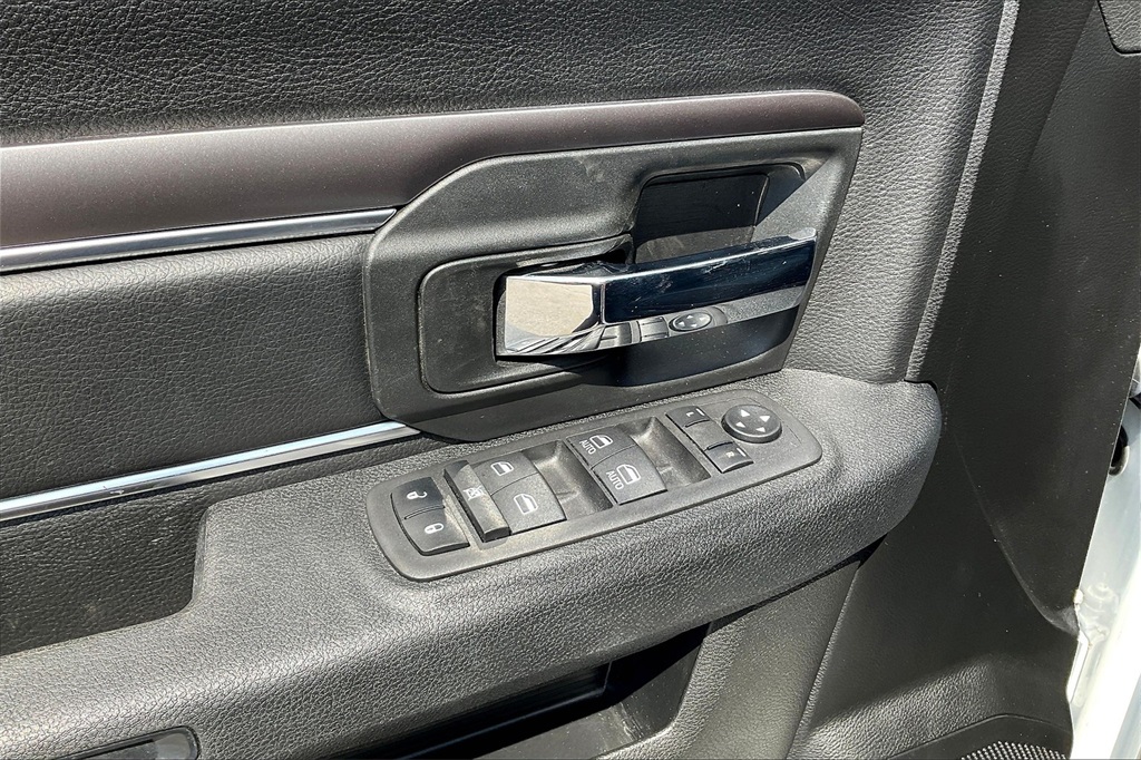 2023 Ram 1500 Classic Warlock - Photo 34