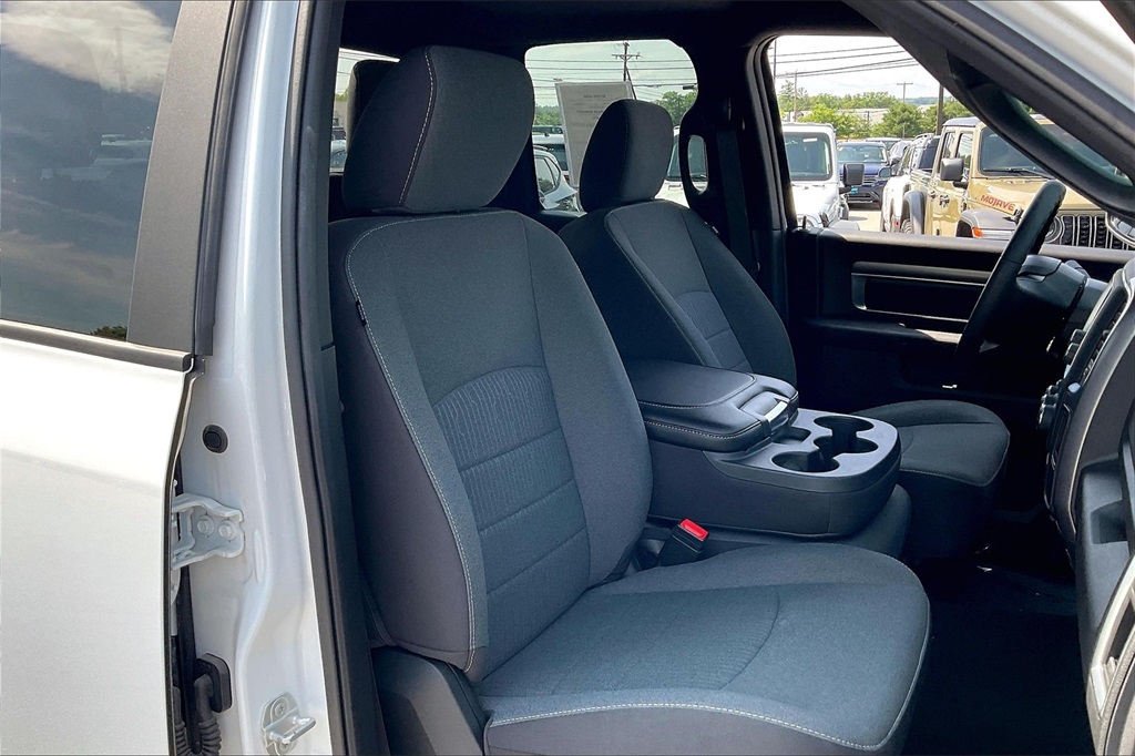 2023 Ram 1500 Classic Warlock - Photo 10