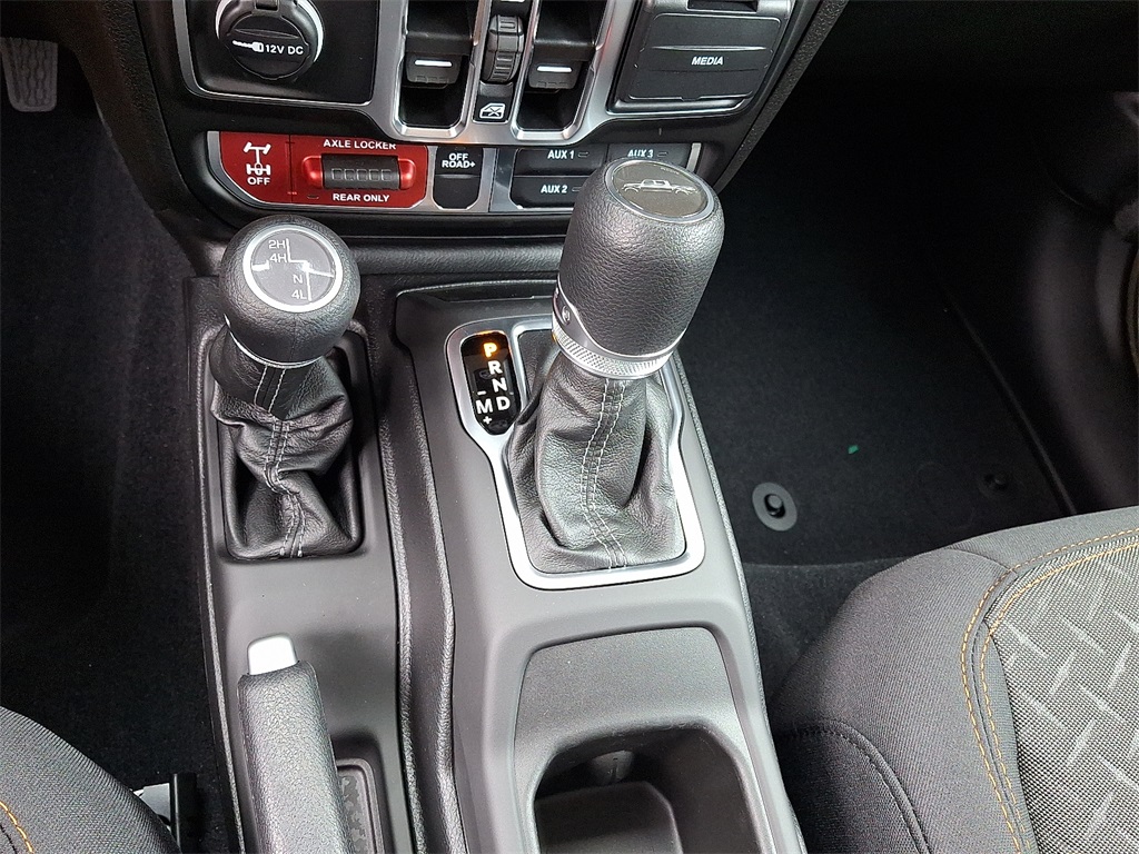 2025 Jeep Gladiator Mojave - Photo 10