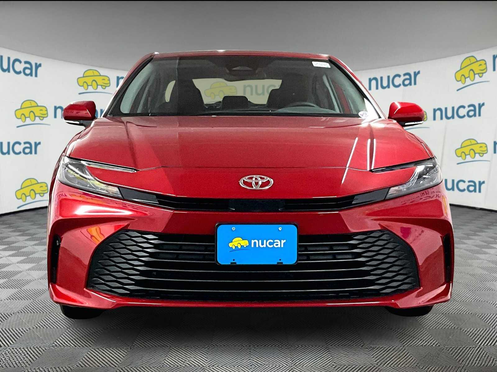 2026 Toyota Camry LE - Photo 3